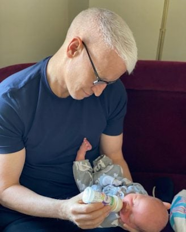 How Gay CNN News Anchor, Anderson Cooper Welcomed His First Baby 