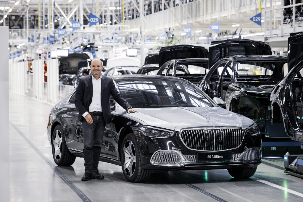 mercedes benz, mercedes-benz models, mercedes-benz 2020, mercedes-benz price, mercedes-benz c-class, mercedes-benz suv, mercedes-benz amg, mercedes-benz USA, mercedes-benz g wagon, mercedes benz south Africa, bmw south Africa, mercedes-benz south africa careers, mercedes-benz south africa price list, mercedes-benz south africa contact details, mercedes-benz sandton, mercedes-benz models mercedes-benz g63 mercedes-benz for sale in gauteng