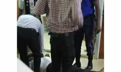 An unknown customer has slumped and died inside one of the Nigerian generational banks, First Bank while waiting in queue to withdraw his money.