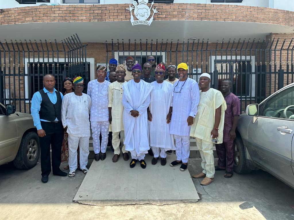 Isale Eko Descendants Donates Medical Supplies To Commemorate Oba Of Lagos Oba Akiolu's 80th Birthday