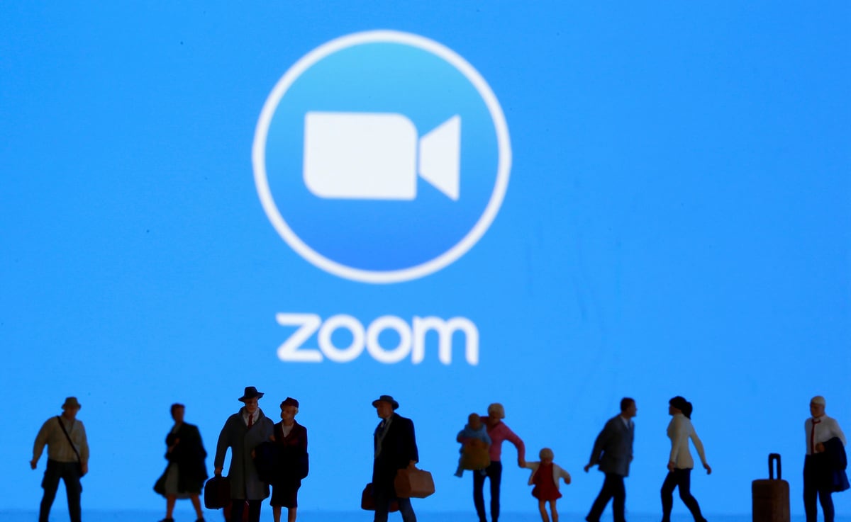 zoom: zoom login, zoom account, zoom free, how to use zoom, zoom apk, zoom classroom, zoom logo, zoom setup