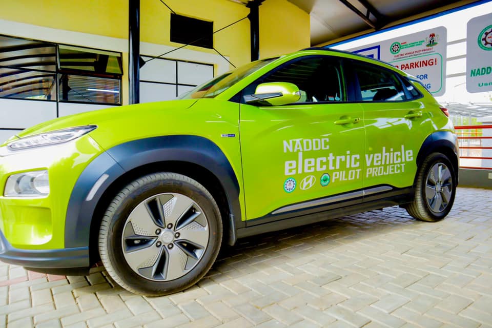 Jelani Aliyu, DG NADDC Commissions First Solar Powered Electric Vehicle Charging Station (Photos) Brandnewsday8